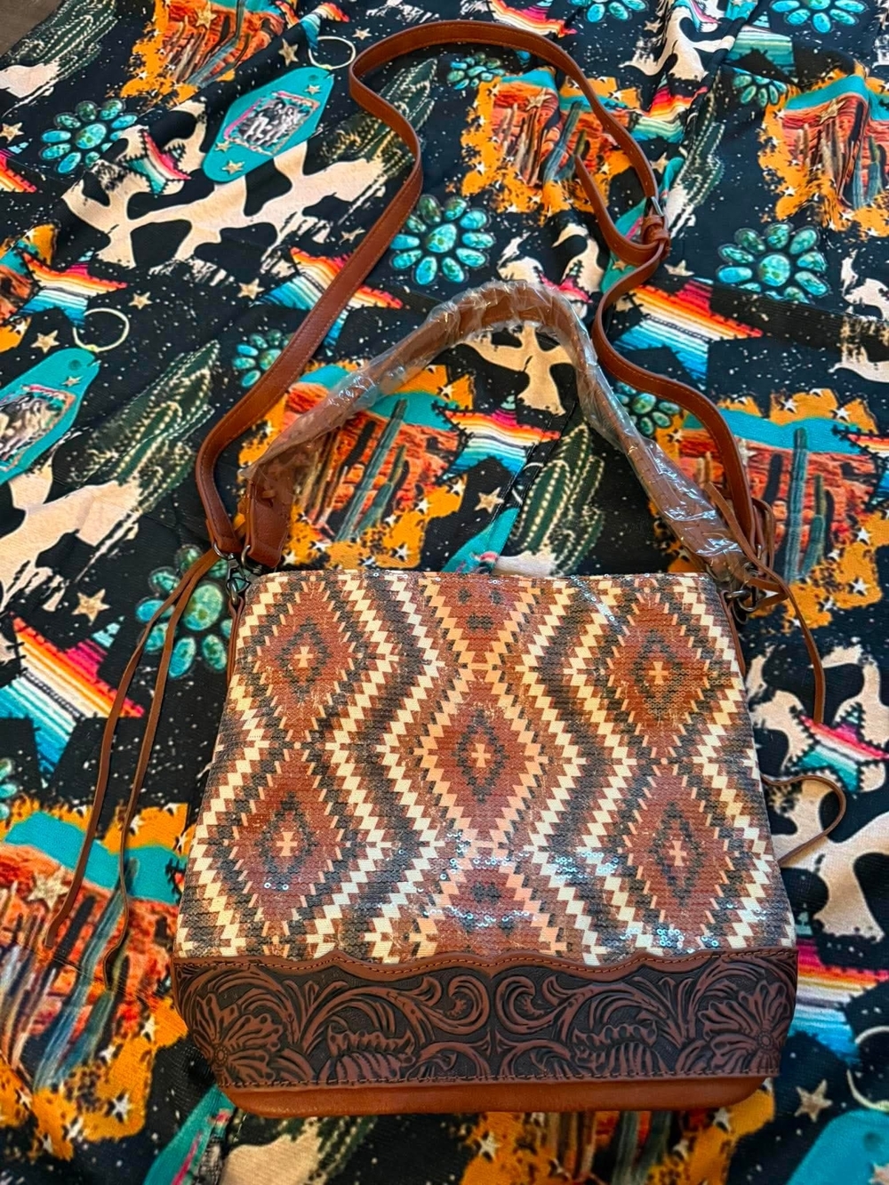 Montana West Sequin Boho Southwestern Pattern Conceal Carry Crossbody Bag